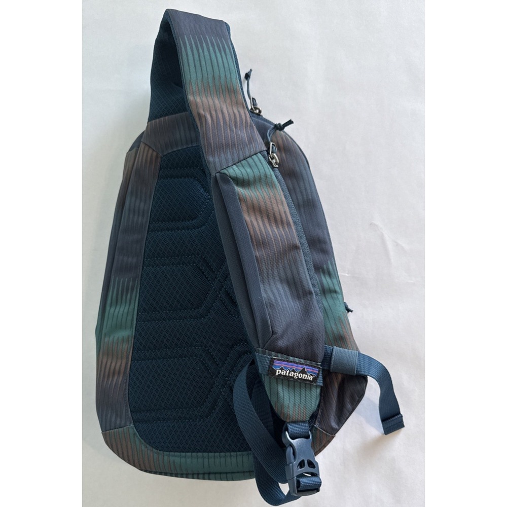 Patagonia Atom 8L Colorful Sling Crossbody Bag - NEW WITHOUT Tags - Picture 2 of 6
